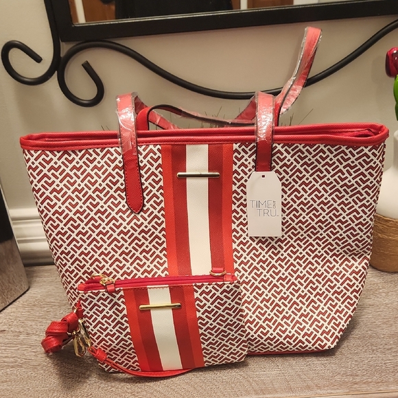 Time and Tru Geometric Red and White Tote - Picture 1 of 5